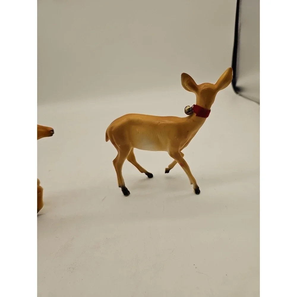 VTG 2 HARD Plastic BLOW Mold DEER Buck DOE Fawn REINDEER Hong Kong‎ XMAS Rudolph